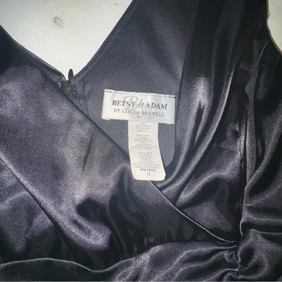 Betsy & Adam Black Midi Dress - Picture 2 of 5